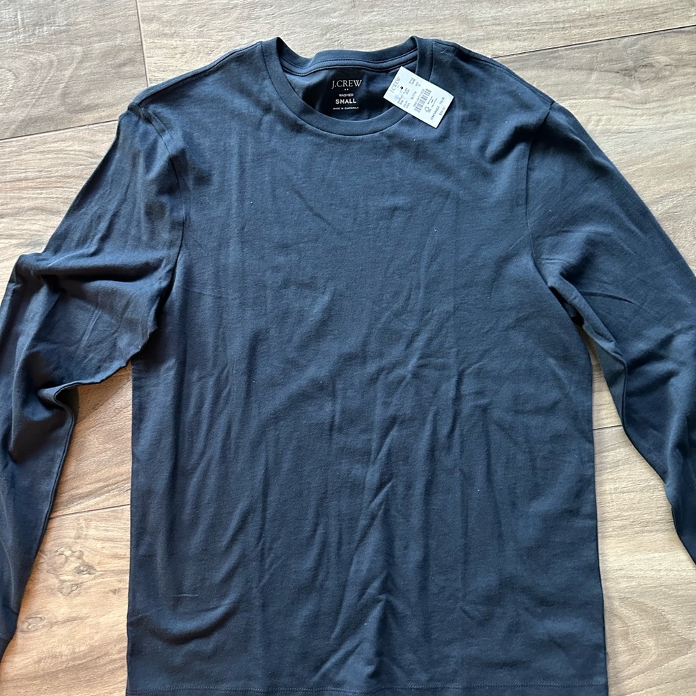 J Crew Men’s Navy long sleeve T NWT